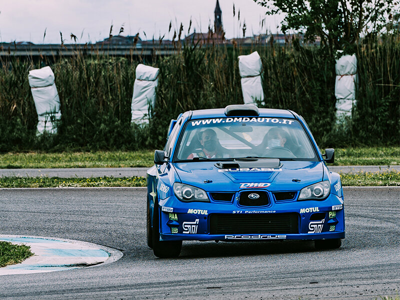 2 giri alla guida di una Subaru Rally su diversi circuiti in Italia con Passione GT