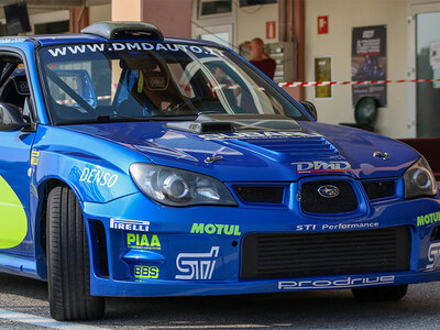 Cofanetto 2 giri alla guida di una Subaru Rally su diversi circuiti in Italia con Passione GT