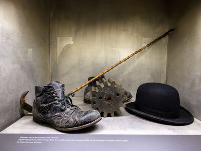 Cofanetto Biglietti per il Museo Chaplin's World per 2 adulti e 1 bambino