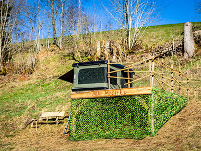 Box Sternenlicht und Schlafsack: Dachzeltcamping in Deutschlands Natur