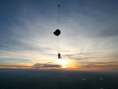 Saut en parachute en tandem à Aubenas en Ardèche