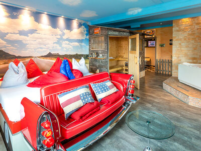 Cofanetto regalo 1 notte in Suite Route 66 con cena e Spa privata vicino al Lago di Thun