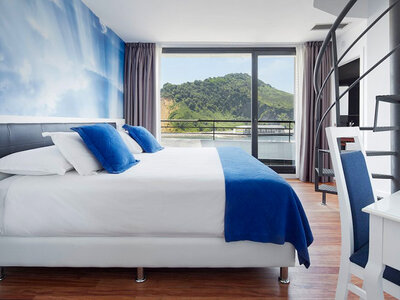 Caja Hotel & Talasoterapia Villa Antilla: 1 noche y acceso al circuito termal de 1h30 para 2