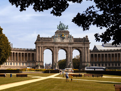Doos Hop-on Hop-off bustour door Brussel voor 2