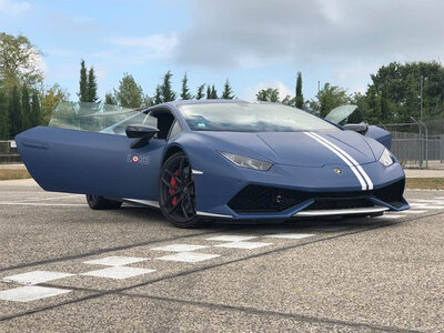 1 giro su Lamborghini Huracán Avio sul Circuito Internazionale di Busca in Piemonte