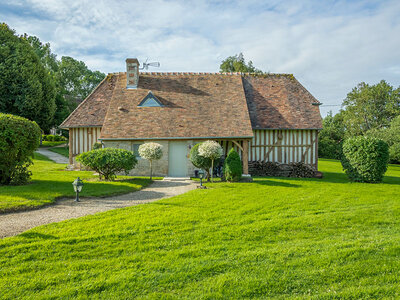 Coffret cadeau 3 jours en famille en maison normande avec accès libre au bain bouillonnant près de Caen