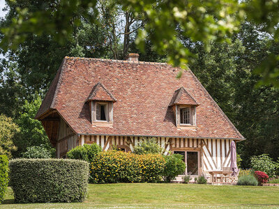 Coffret cadeau 3 jours en maison normande avec dîners et accès libre au bain bouillonnant près de Caen