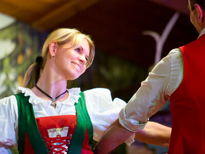 Musikalischer Tiroler Abend mit Dinnershow für 2