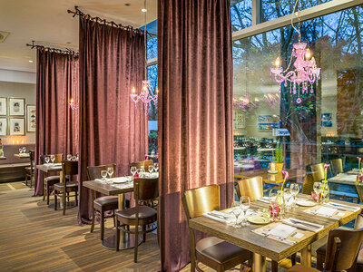 Altstadtzauber und Kulturgenuss: Exklusive Auszeit in Neuss