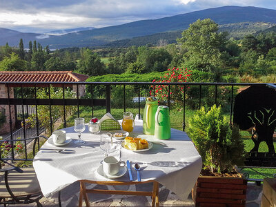 Desconexión para mamá: 1 noche con desayuno en alojamiento rural