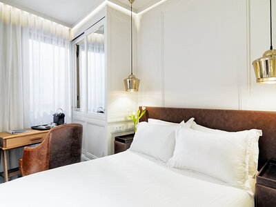 Caja H10 Montcada Boutique Hotel 4*: 1 noche para 2 personas y aperitivo a compartir