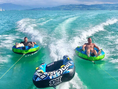 Action auf dem Wasser: Donut-Tube-Fahrt auf dem Bodensee