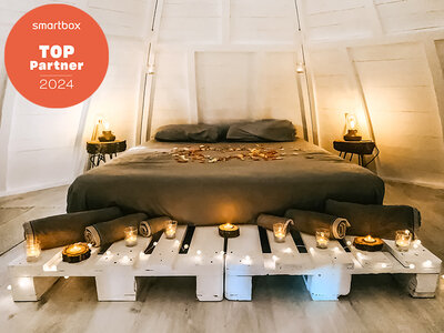 Caja regalo Glamping The Teepee: 2 noches y pack romántico para 2 personas