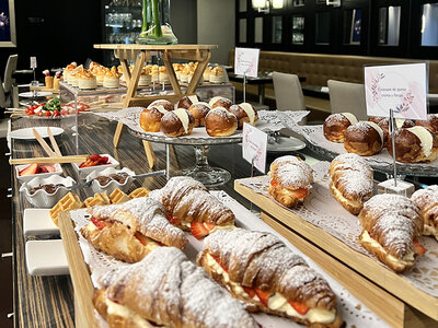 ¡De Brunch en A Coruña!: menú salado y dulce para 2 personas en Hotel Plaza 4*