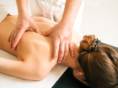 Halvkroppsmassage hos Care Hudvård