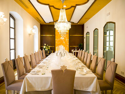 Caja regalo 1 cena en el exclusivo Palacio de Úbeda 5*G.L. para 2 personas