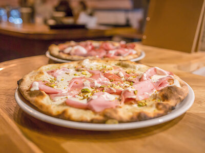 3-retters middag med vin hos Pizzeria MaMeMi for 2