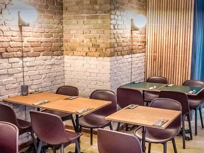 Boks 3-retters middag med vin hos Pizzeria MaMeMi for 2