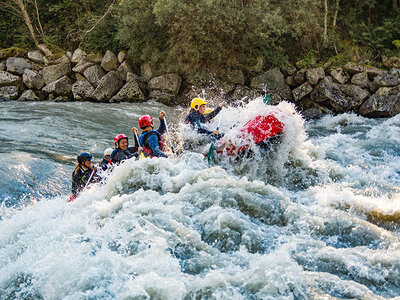 Box 2-stündige Wildwasser-Rafting-Tour in der Imster Schlucht in Tirol