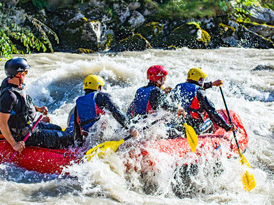 Geschenkbox 2-stündige Wildwasser-Rafting-Tour in der Imster Schlucht in Tirol