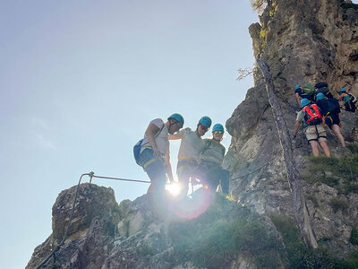 Geschenkbox Adrenalin im Gepäck: 1 Klettersteig-Tour in Tirol