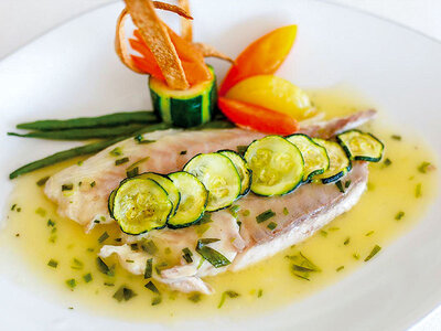 Repas gourmand 5 plats dans un restaurant gastronomique avec vue sur la mer près de Martigues