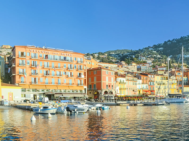 2 jours en hôtel 4* avec dîner dans un restaurant gastronomique sur la baie de Villefranche-sur-Mer