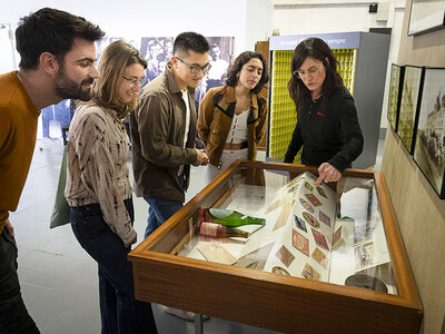 Degustación en la Antigua Fábrica Estrella Damm: 1 visita y cata especial