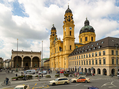 Box Stadtrundfahrt in München mit Besuch der Allianz Arena für 1 Person