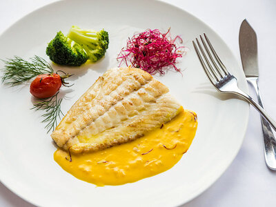 Romantisches Abendessen bei Kerzenlicht in Cademario