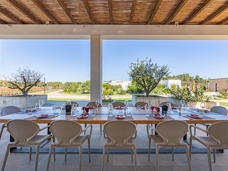 2 notti con visita in cantina o al vigneto e degustazione vini presso la Tenuta Corallo Winery di Otranto