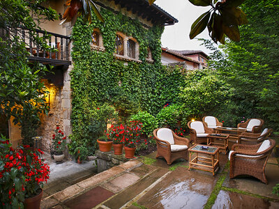 Caja Hotel Casa del Marqués 5*, Cantabria: 2 noches con desayuno y cava para 2