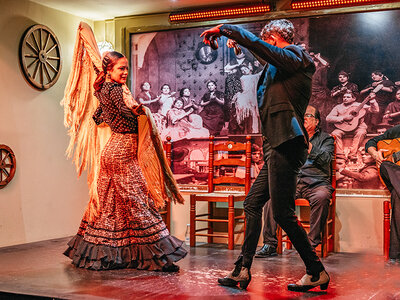Caja regalo Tablao flamenco de 90 min con menú maridaje andaluz para 2 en Sevilla