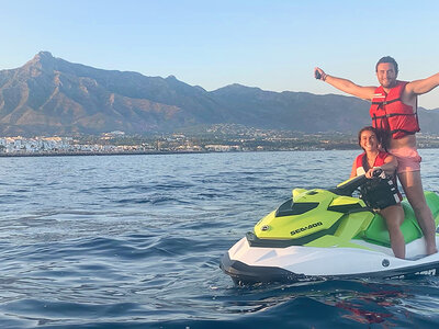 Caja regalo Moto de agua en Marbella: 1 paseo de 30 min para 2 personas