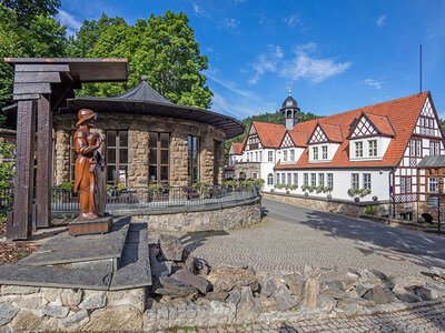 Box Drei magische Welten für ein Familientrio: Feengrotten, Abenteuerwald und Erlebnismuseum