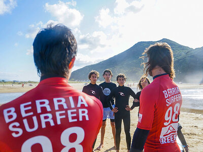 Berria Surf School & Camp: 2 noches en surf house y 2 clases de surf de 90 min para 2