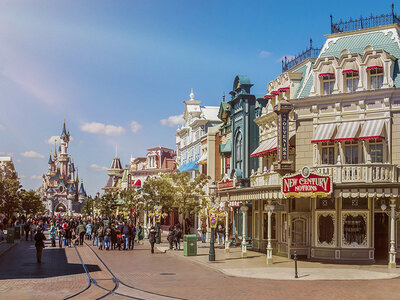 Disneyland® Paris: Medium Summer-ticket voor 1 persoon (1 park)