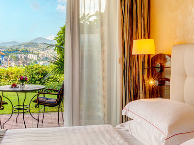Cofanetto regalo Insieme sul Lago di Lugano: 1 notte da sogno in hotel 4* con Spa e cena romantica
