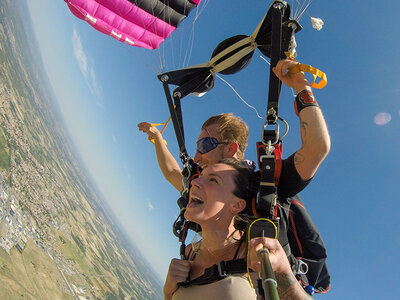 Coffret Saut en parachute tandem en Occitanie