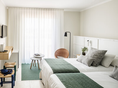 Caja AQUA Hotel Bertran Park 4*, Girona: 2 noches en habitación design y desayuno para 2