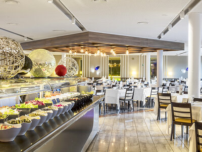 1 noche con desayuno en AQUA Hotel Onabrava & SPA 4*S