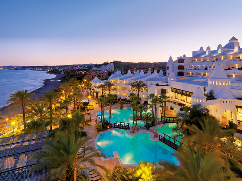 Sulla Costa del Sol in Spagna: 1 notte con accesso alla Spa al H10 Estepona Palace 4*