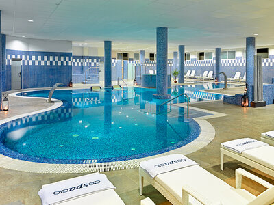 Sulla Costa del Sol in Spagna: 1 notte con accesso alla Spa al H10 Estepona Palace 4*