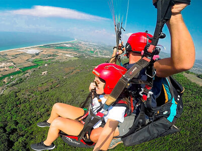 Cofanetto Parapendio in Calabria: volo in tandem sulla Costa degli Dei a Pizzo