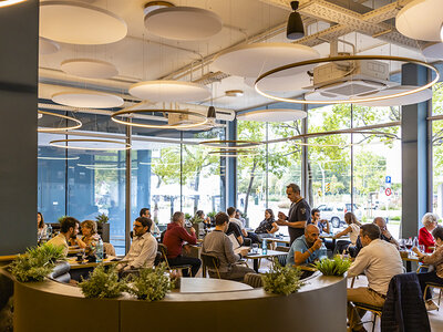 Caja Menú completo para 2 personas en el Saratoga Ctra Barcelona, Girona