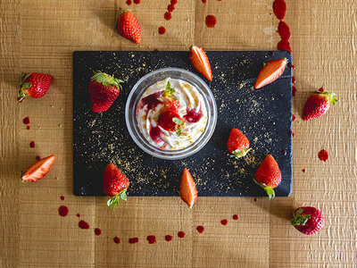 Saratoga Ctra Barcelona: 1 menú con bebidas para 2 personas