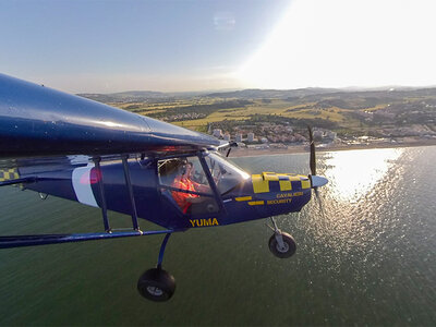 Cofanetto Volo in ultraleggero sulle Marche: avventura in ULM sul Monte Conero per 1 persona (1h)