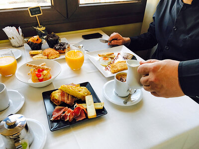 Hotel Villa Nazules 4*: 1 noche con desayuno de domingo a jueves