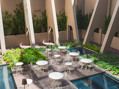 1 noche con desayuno para 2 personas en Lumen Hotel & The Lisbon Light Show 4*