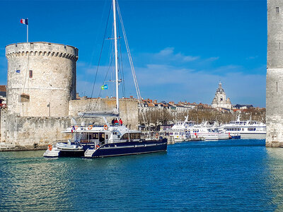 Coffret cadeau Croisière en catamaran au coucher du soleil pour 2 adultes et 2 enfants à La Rochelle